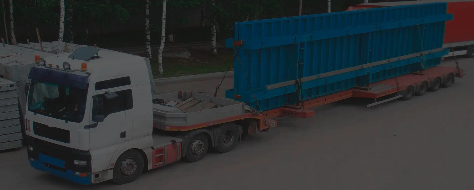 Выгодная доставка грузовым тралом по пути следования основного груза в городе Печора (Северо-Западный округ - Республика Коми)
