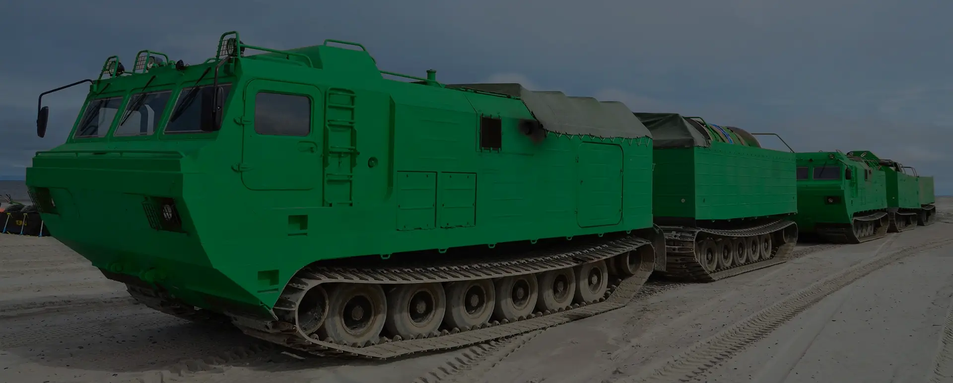 Услуги перевозки вездеходов и воинских грузов под ключ в городе Печора (Северо-Западный округ - Республика Коми) по всей России и странам СНГ.